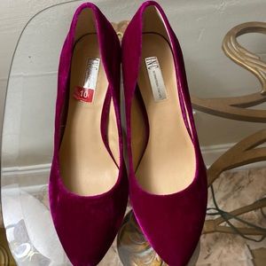 Ladies Spike Heel Shoes.